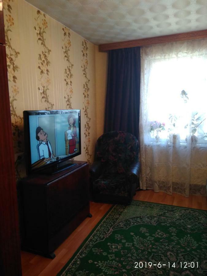 Комната Для Гостей Рядом С Станцией Метро Каменная Горка Minsk Exteriér fotografie